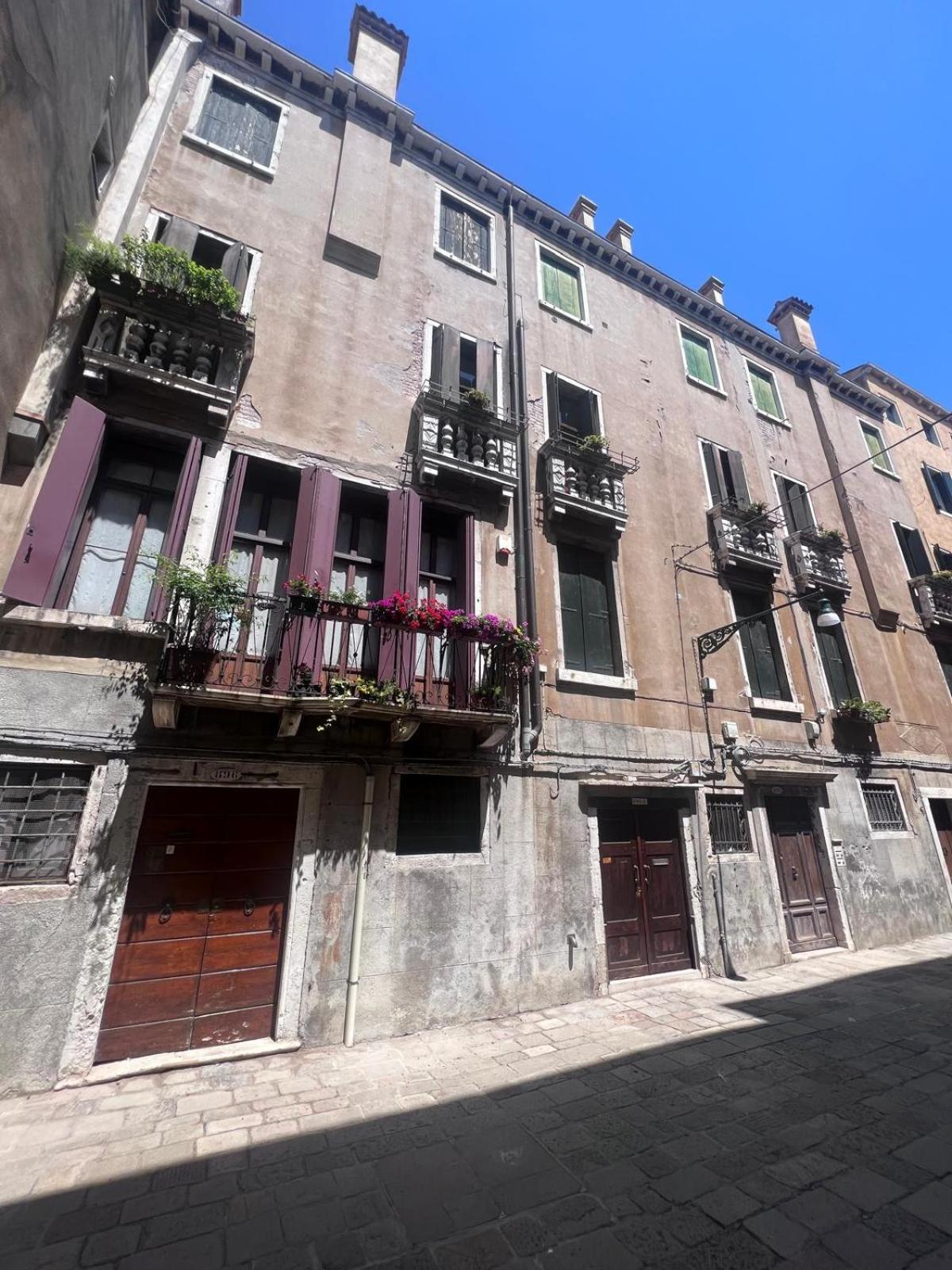 Palazzo Titti Rialto Suites Wenecja Zewnętrze zdjęcie
