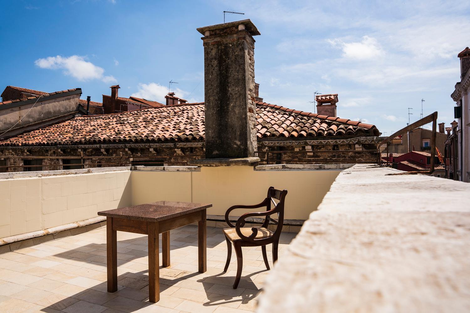 Palazzo Titti Rialto Suites Wenecja Zewnętrze zdjęcie