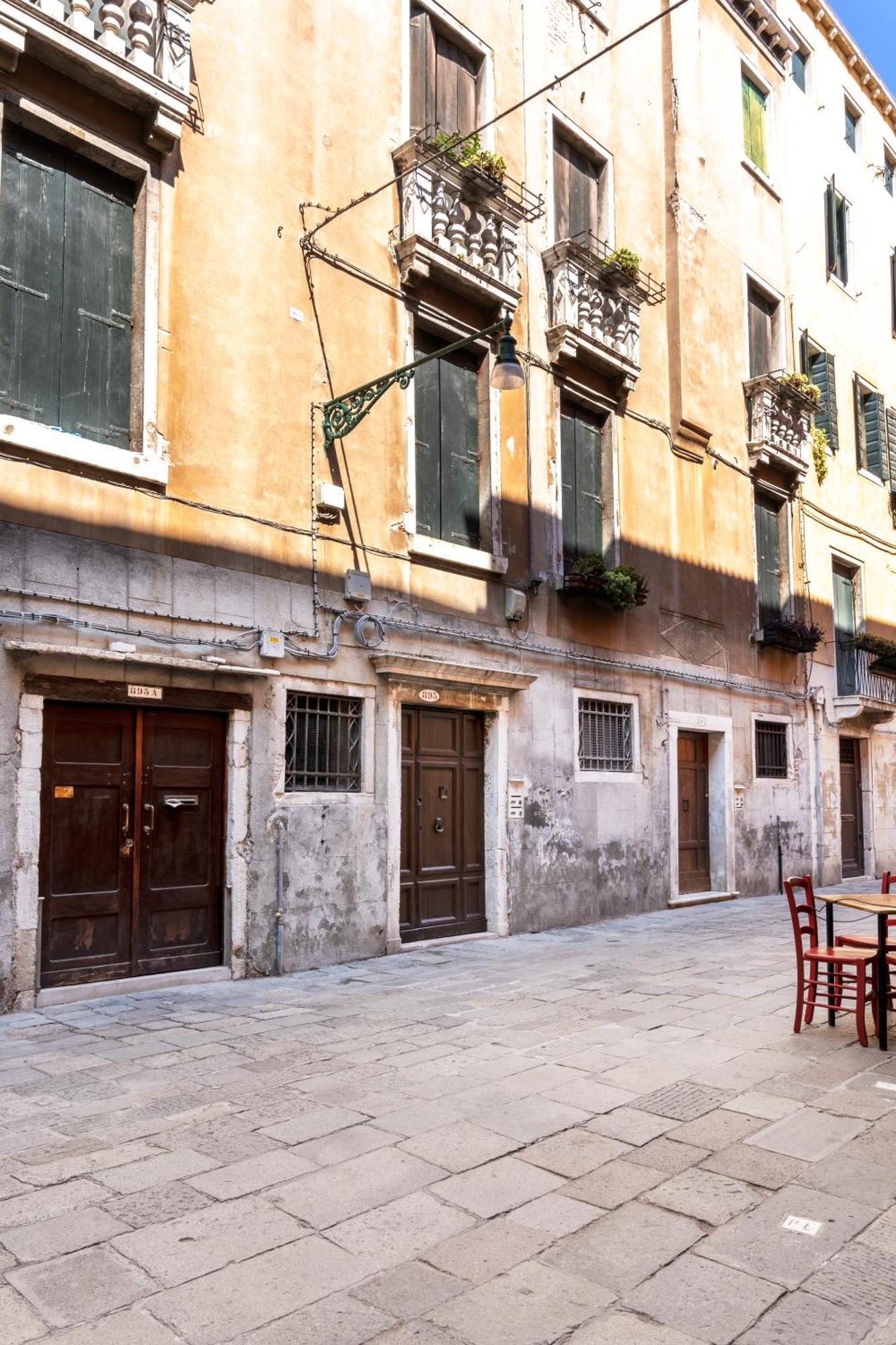 Palazzo Titti Rialto Suites Wenecja Zewnętrze zdjęcie